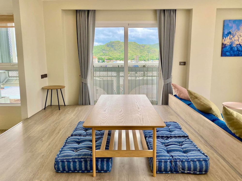 Hub Hua Hin 57 Hotel 39/72