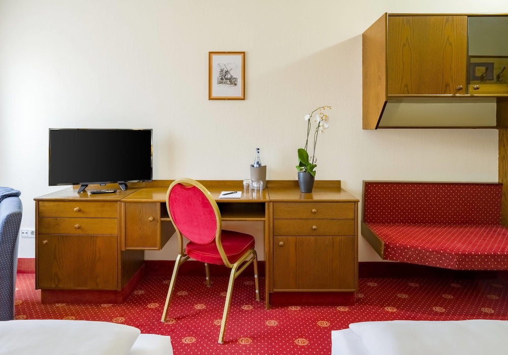 Aspire Oldenburg, Trademark Collection by Wyndham 49/60
