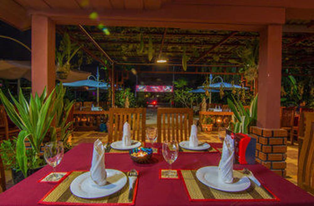 Ravorn Villa Boutique 43/66
