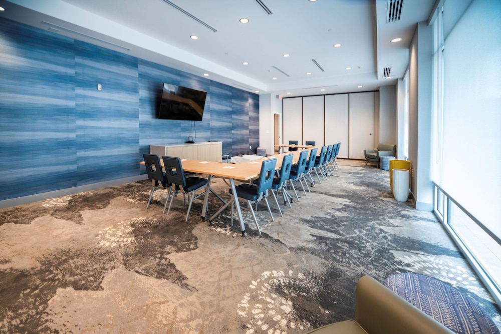 Towneplace Suites By Marriott Louisville Downtown 33/39