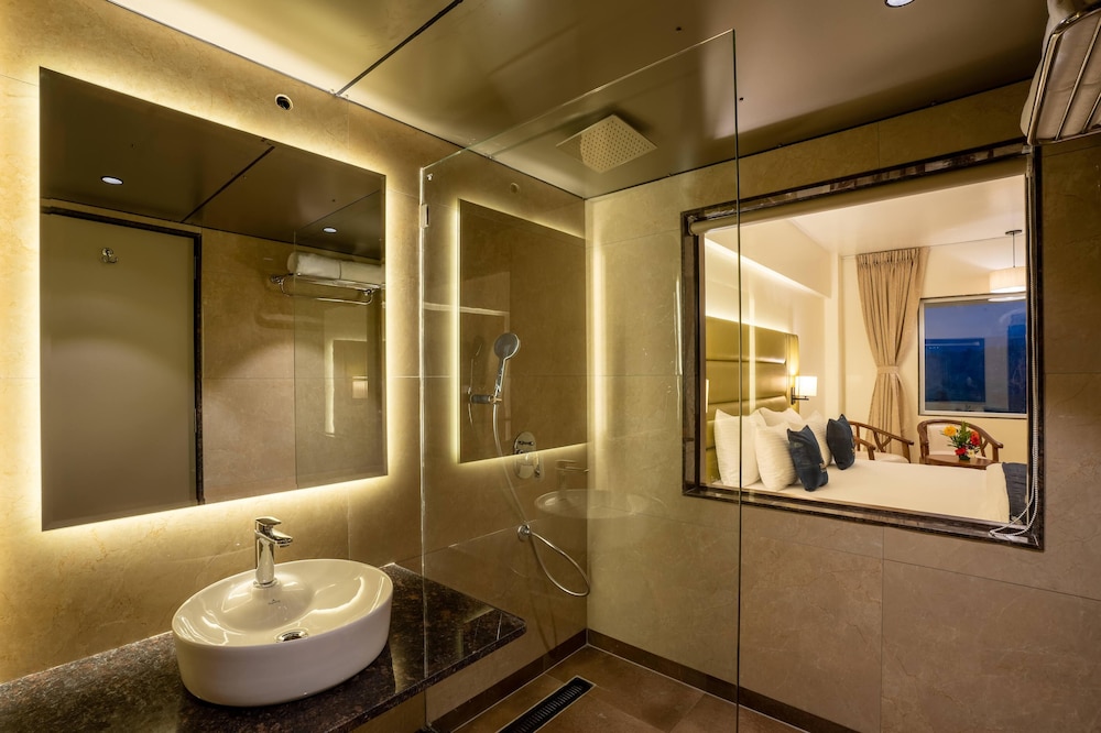 Mastiff Grand The Sia Palace Suites & Banquets, Khopoli 57/61