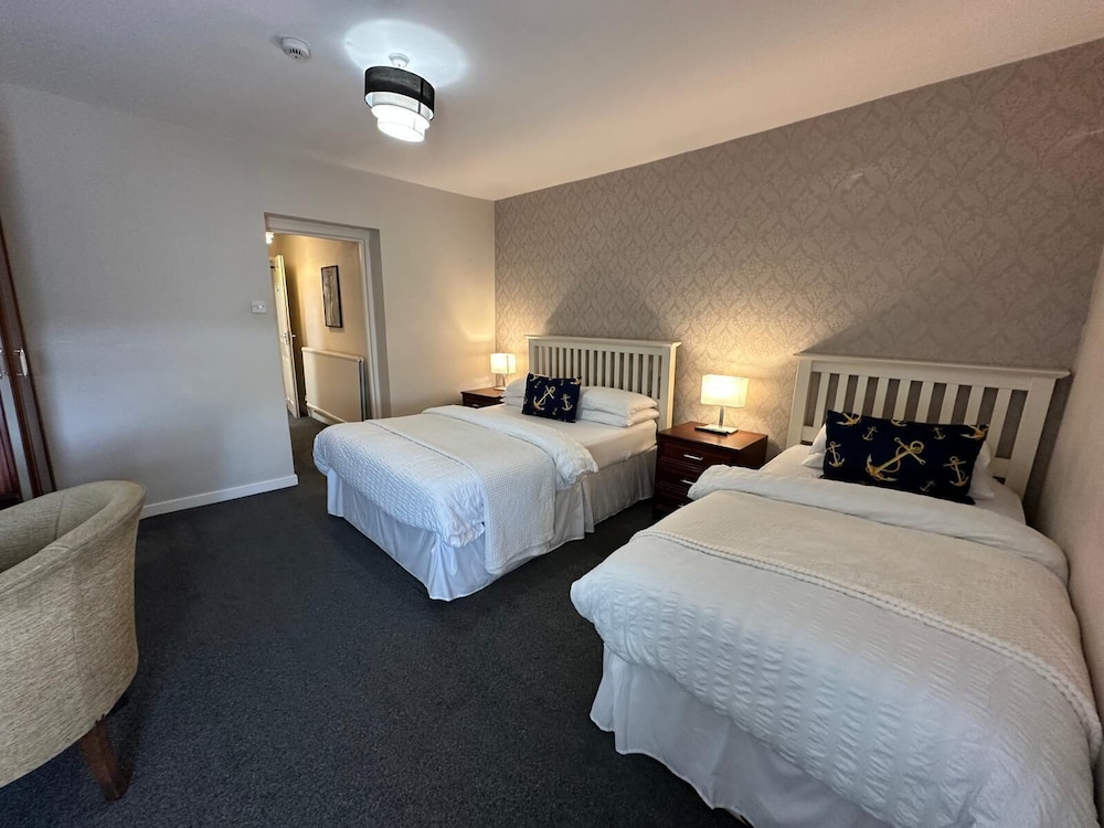 Anchor Hotel 19/50