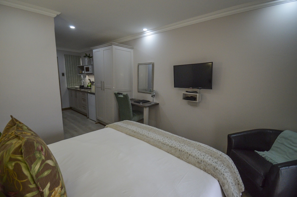 Clarens Retreat 9/37
