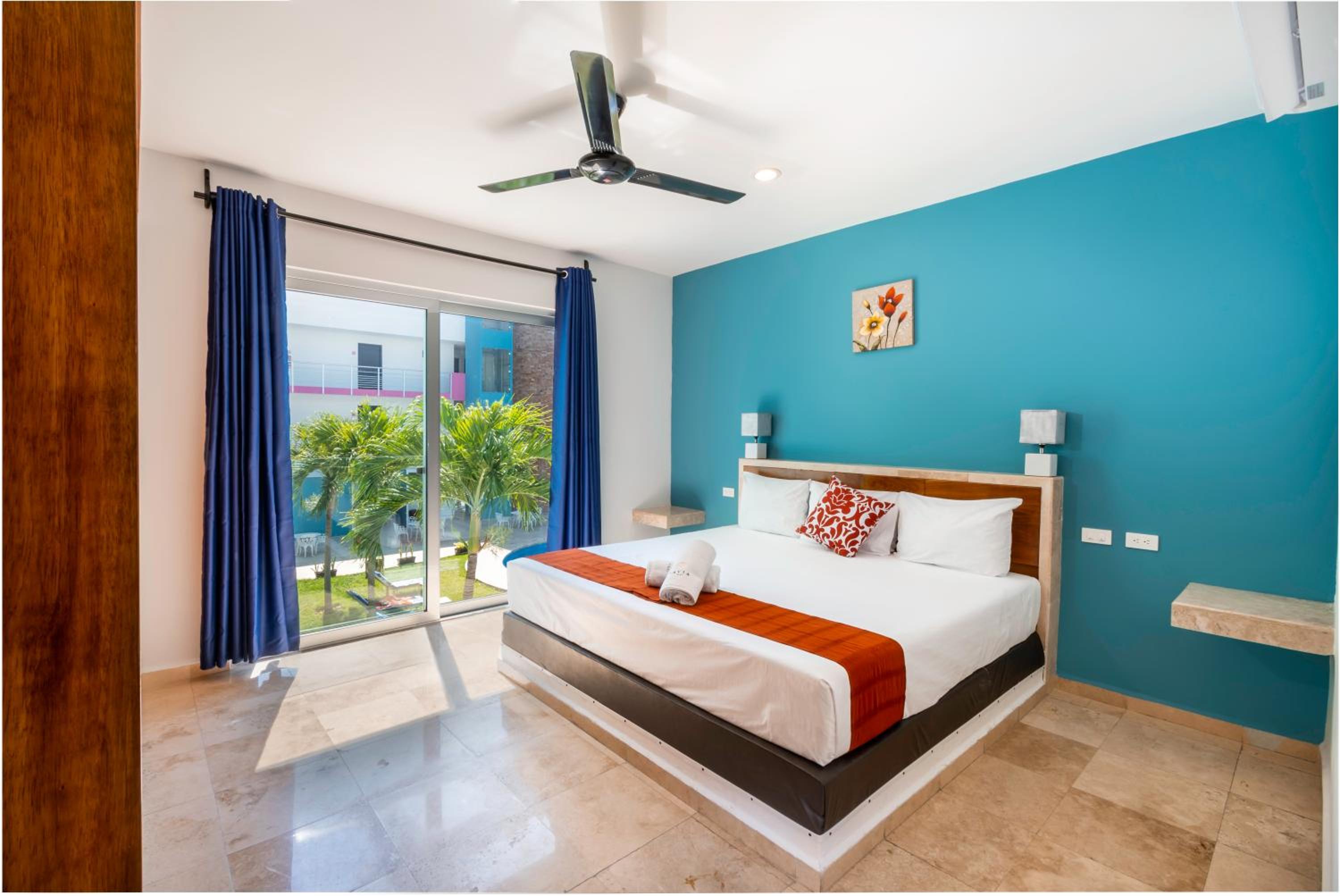 Apartment, King Bed, Sofa