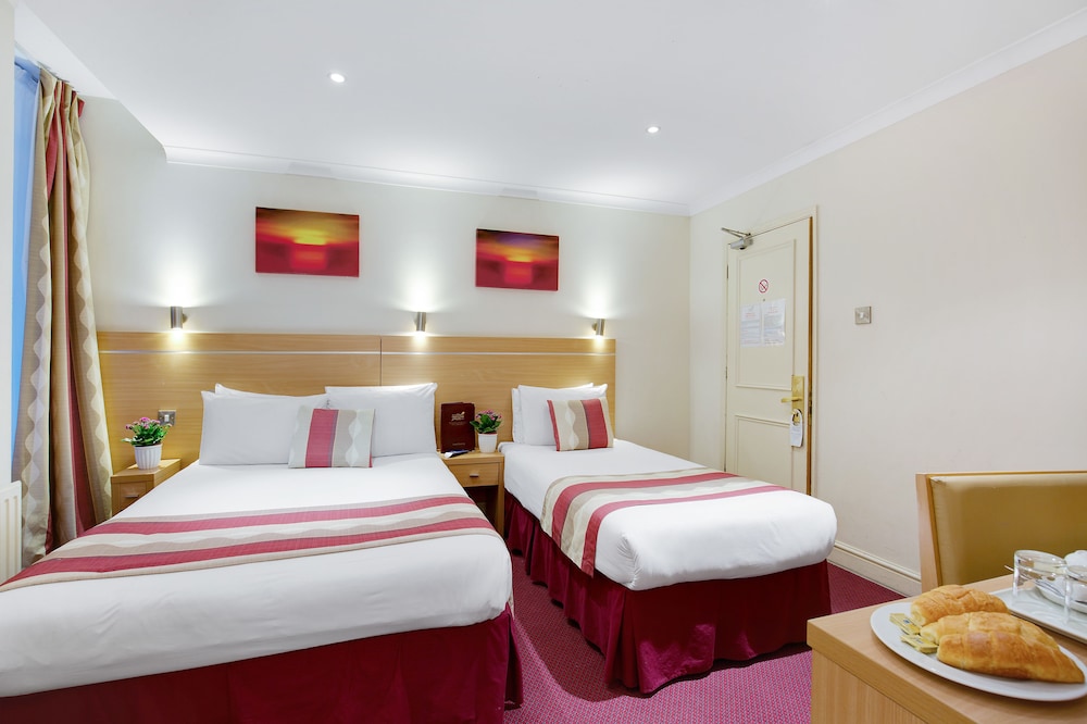 Queens Park Hotel 12/60