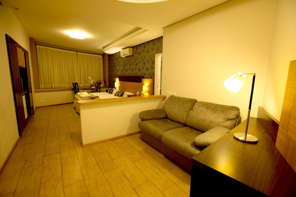Hotel Continental Inn 34/50