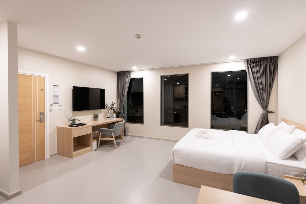 Good nine Hotel 8/20