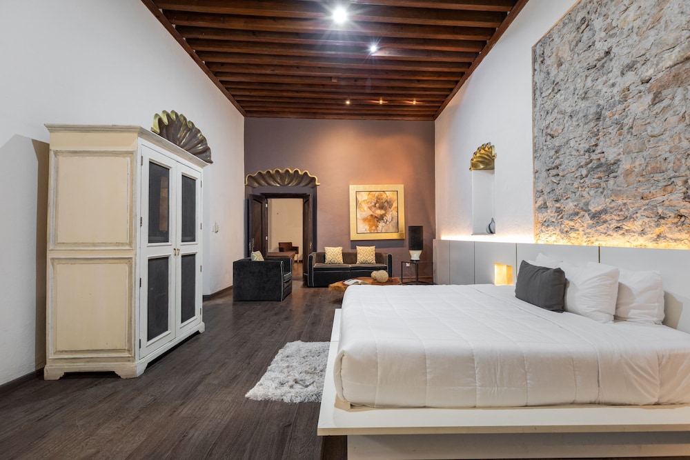 Meson de Santa Rosa Luxury Hotel 17/70