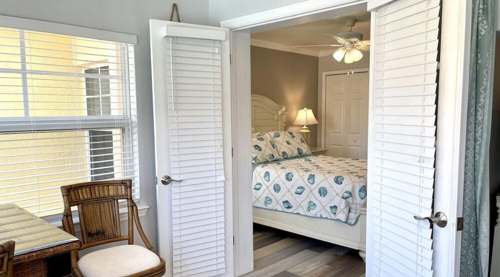 Barefoot Beach Resort 43/77