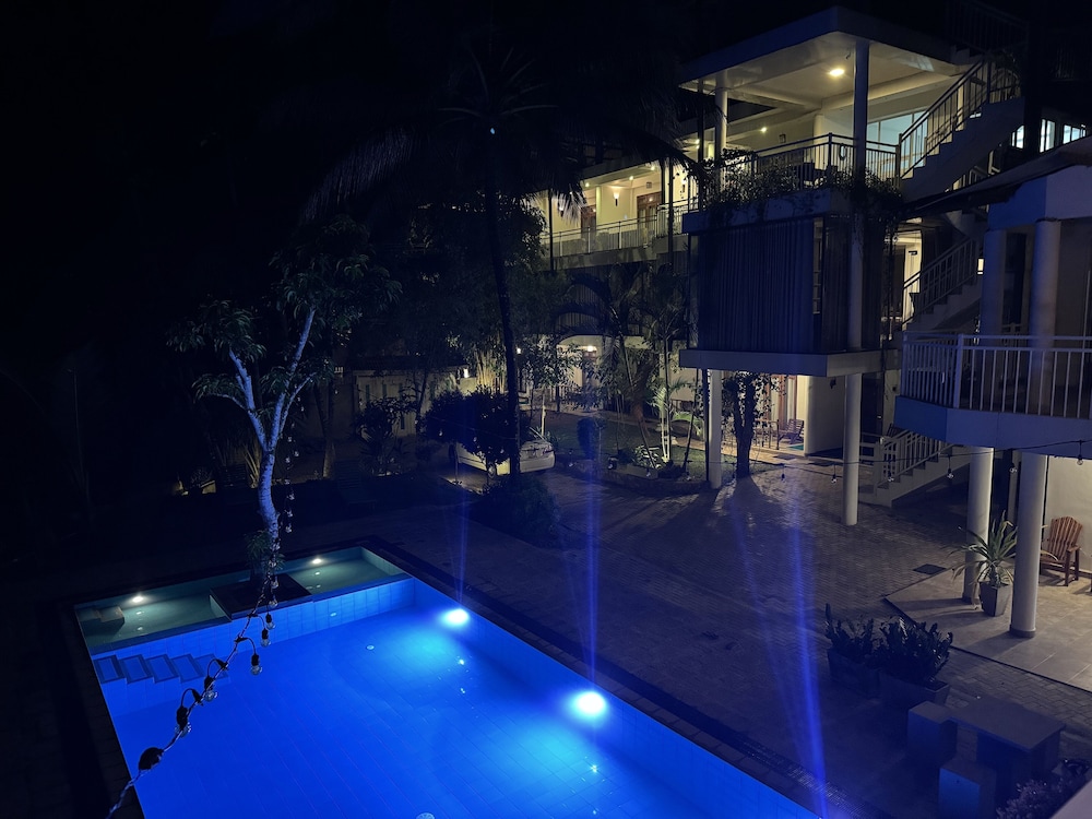 Heavens Holiday Resort 4/41