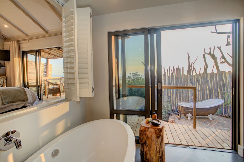 Garden Route Game Lodge 72/74