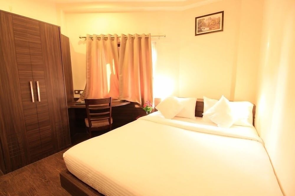 HOTEL RAJDARBAR 1/21