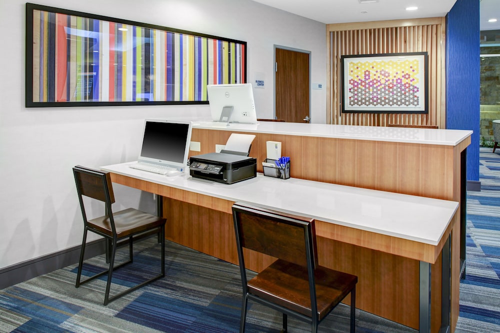 Holiday Inn Express Suites Houston Nw Cypress Grand Pky 47/63