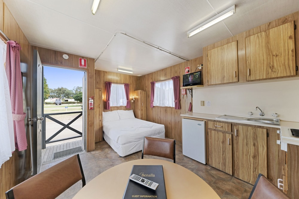 Benalla Tourist Park 10/48