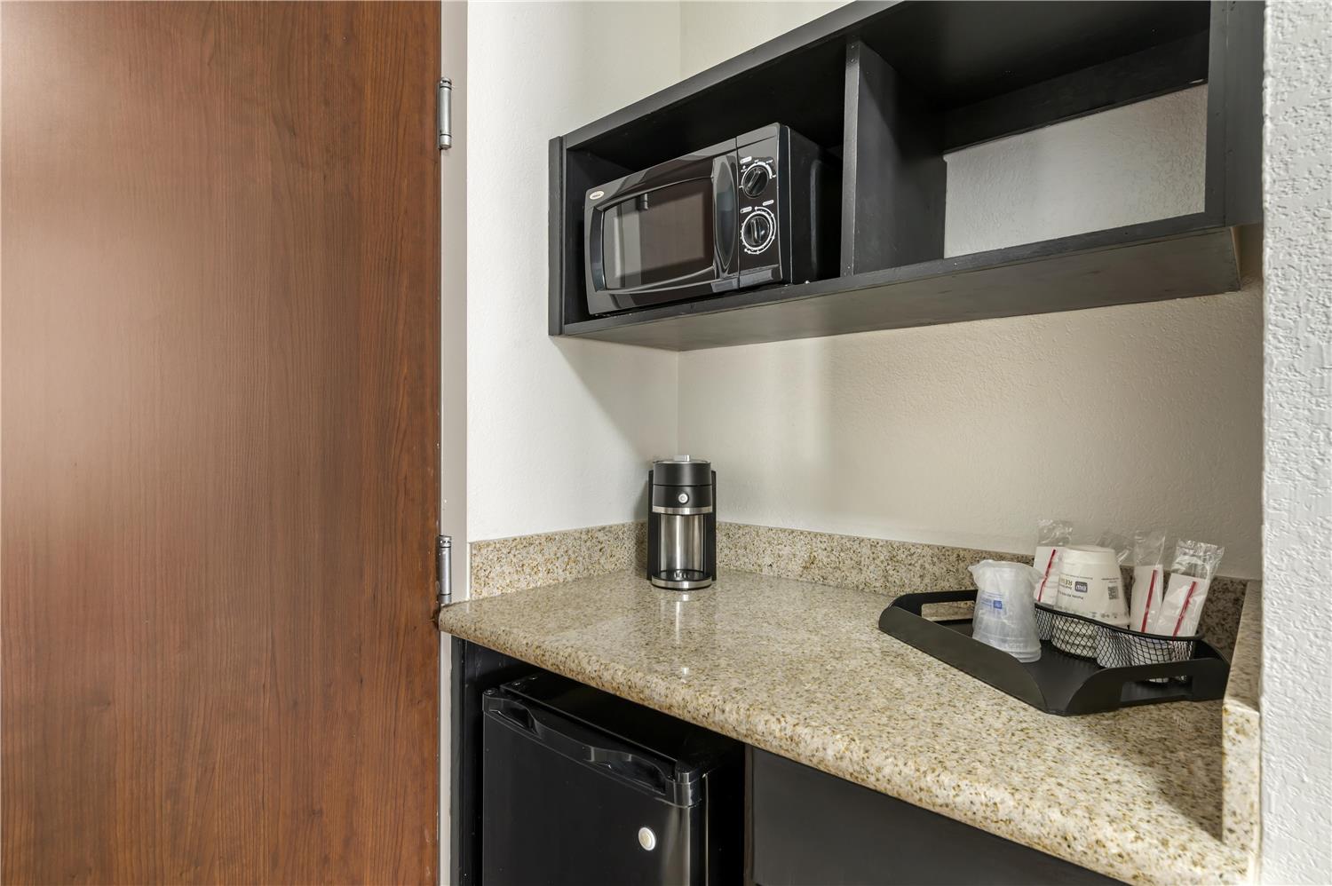 Best Western Plus JFK Inn & Suites 27/49
