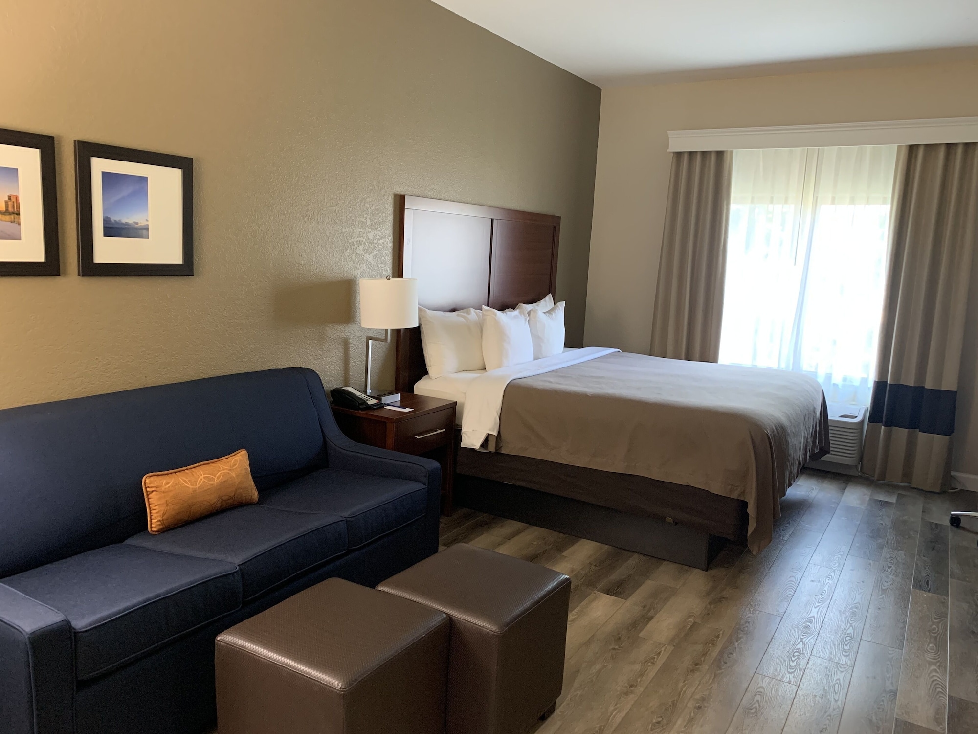 ROOM, KING BED, ACCESSIBLE