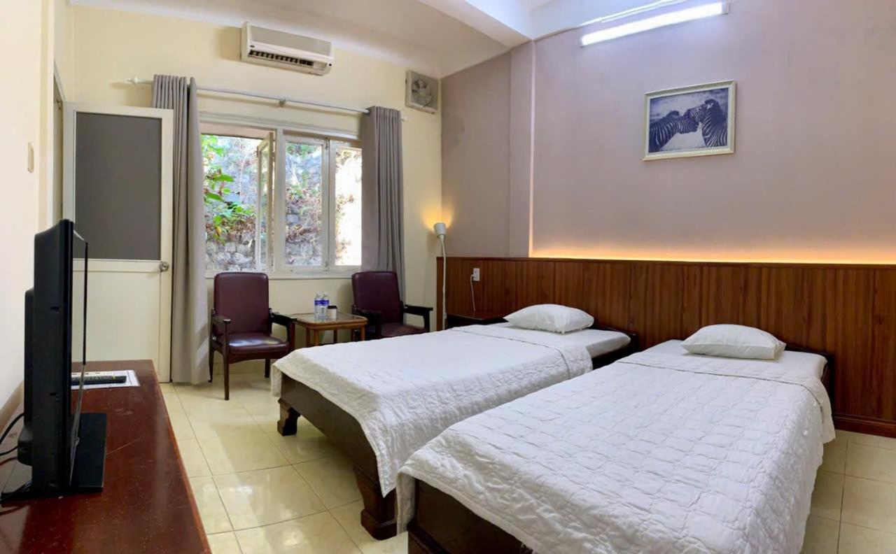 Budget, Double or Twin Bed