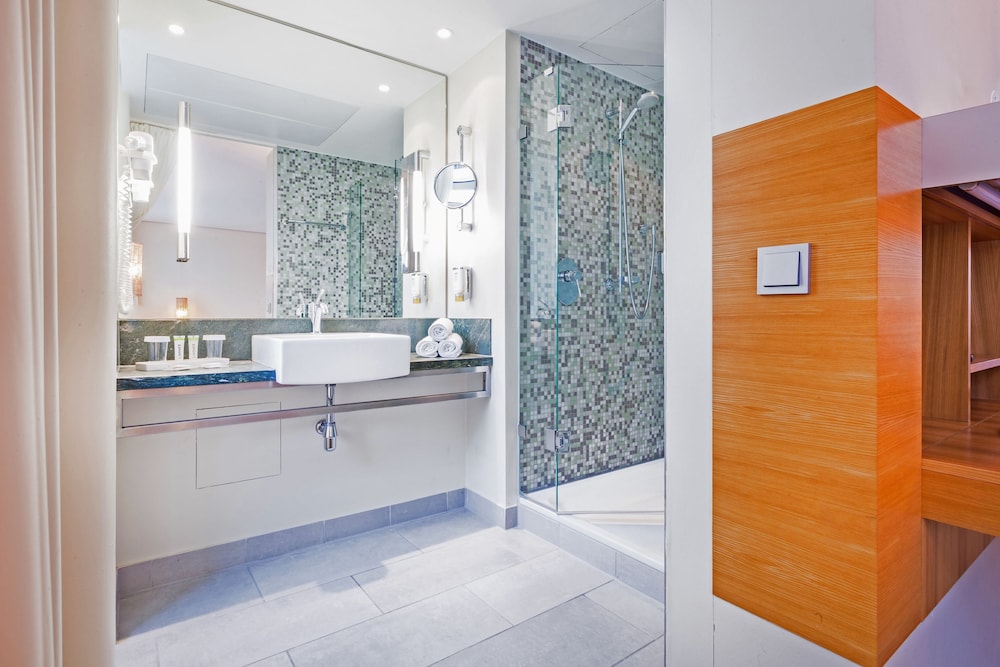 Lindner Hotel Berlin Ku'damm, part of JdV by Hyatt 33/67