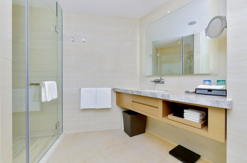 Holiday Inn Changsha Dawangshan 12/72