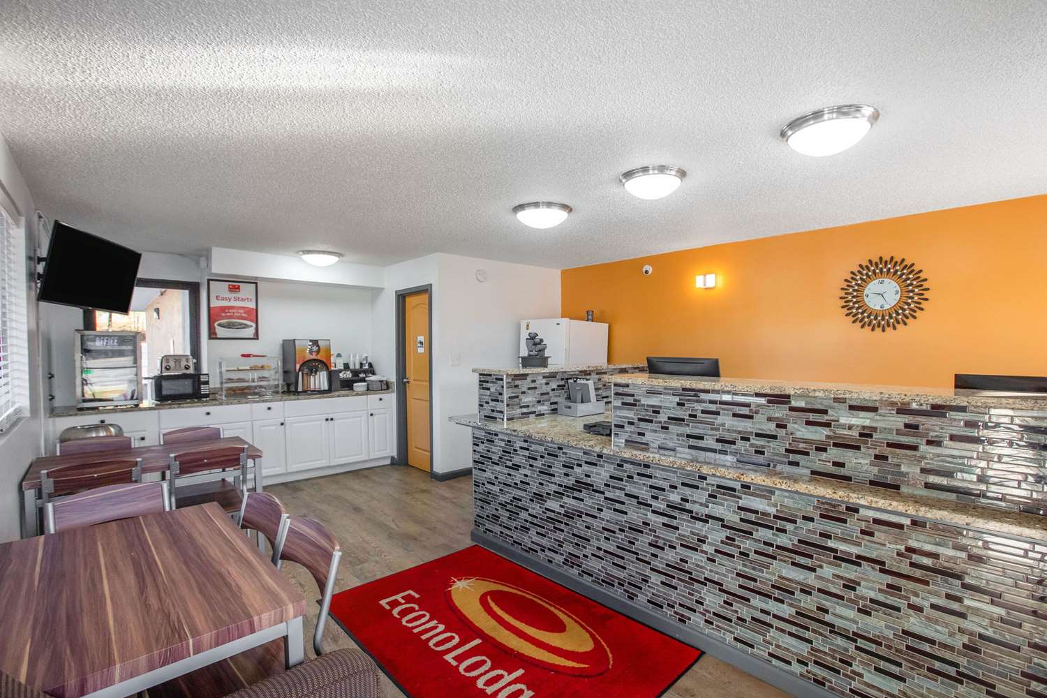 Econo Lodge Lithonia 5/29
