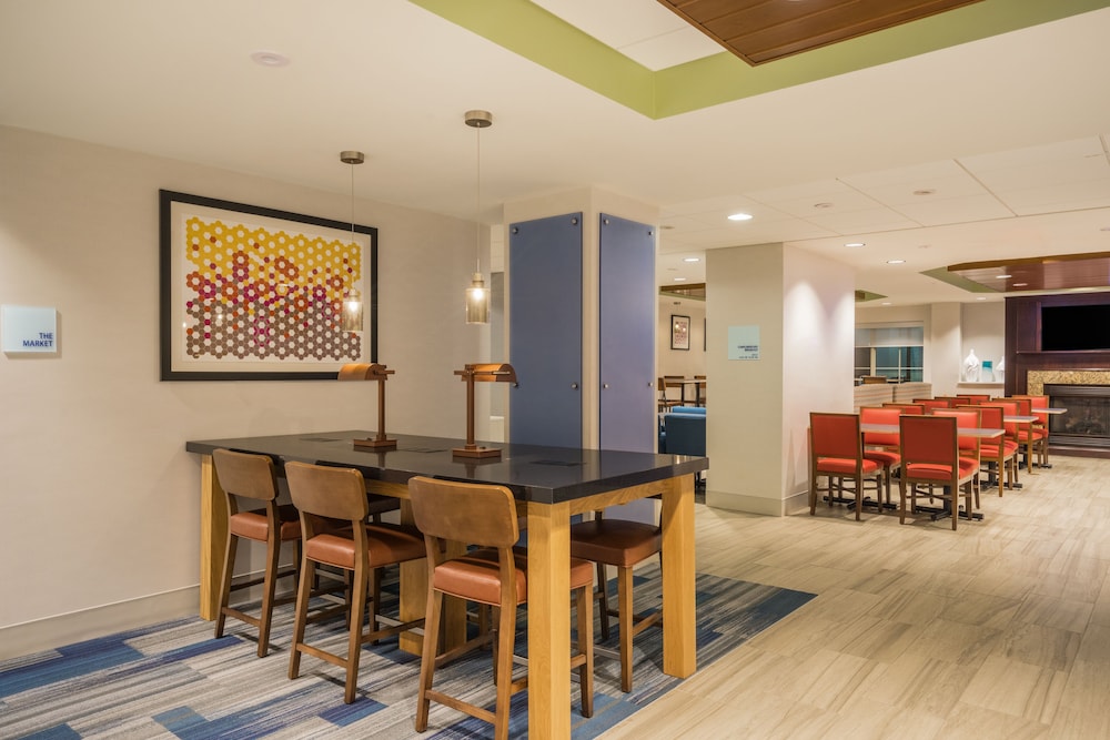 Holiday Inn Express Bloomsburg 60/74