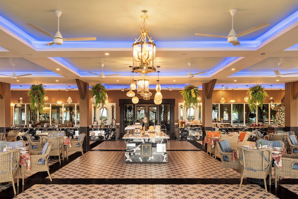 MAYFAIR Lake Resort, Atal Nagar, Raipur 33/50