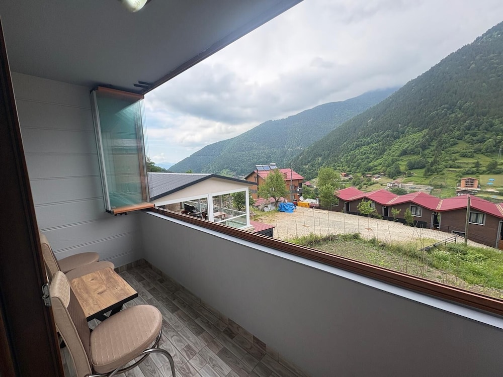 Ozbek Suit Otel 51/58