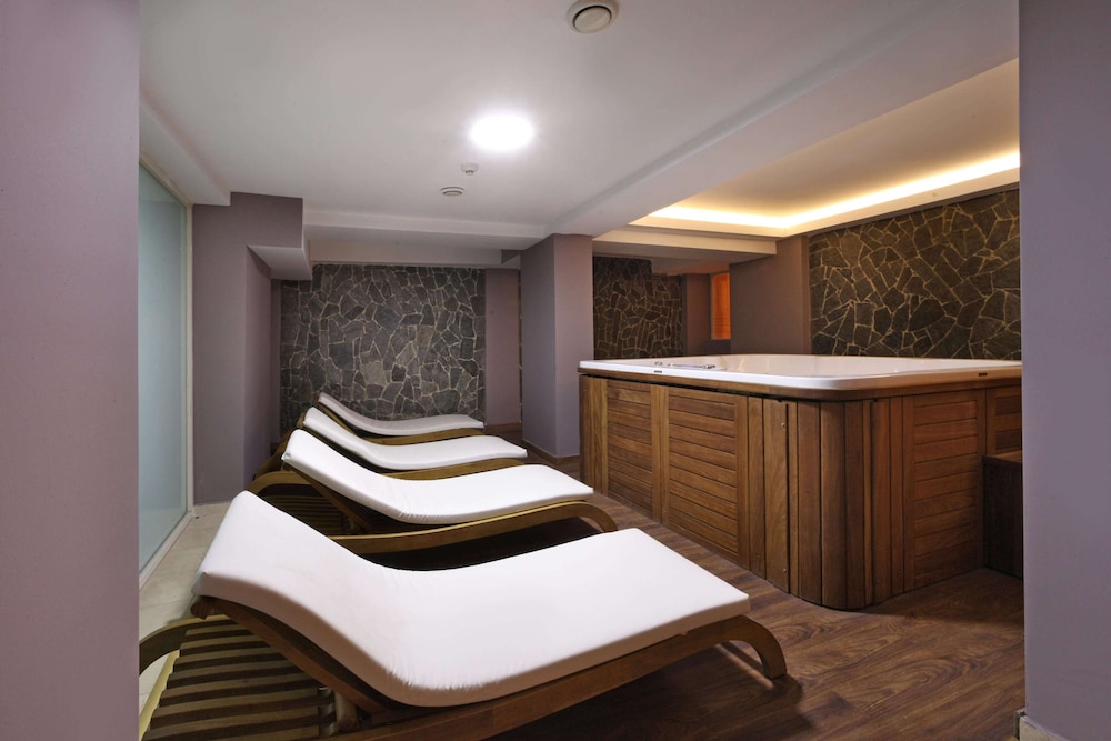 Stargate Hotel & Spa 22/50