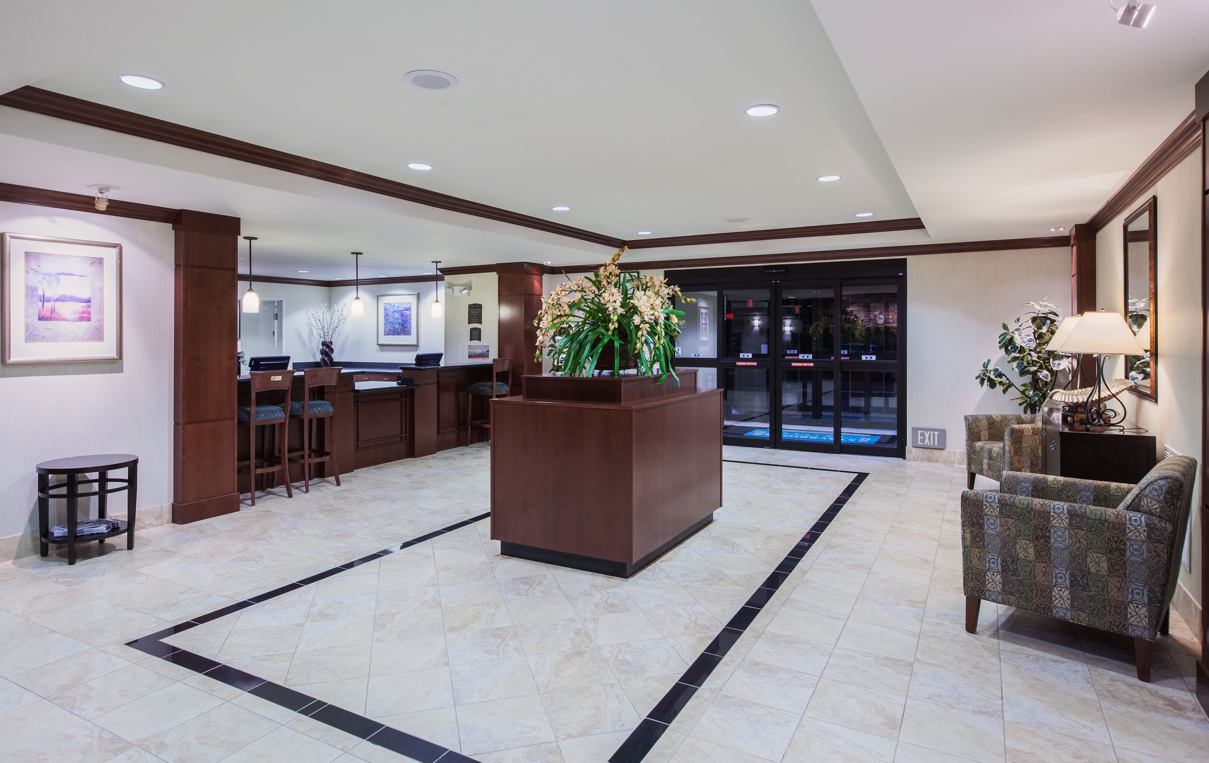 Staybridge Suites El Paso Airport Area 6/24