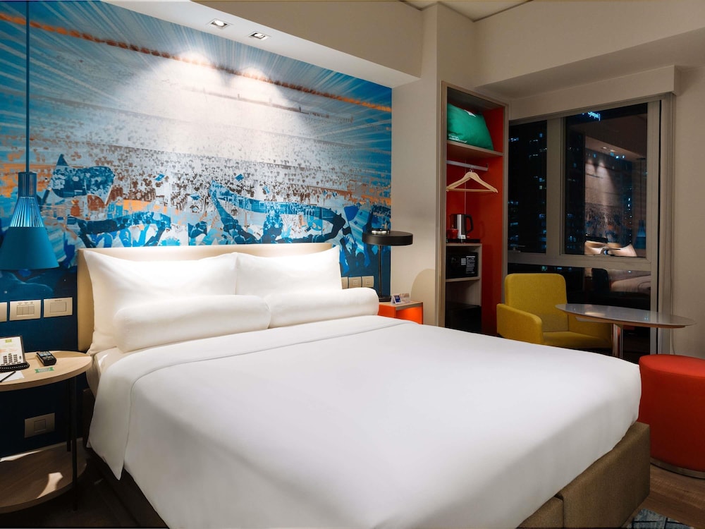 ibis Styles Manila Araneta City 24/66
