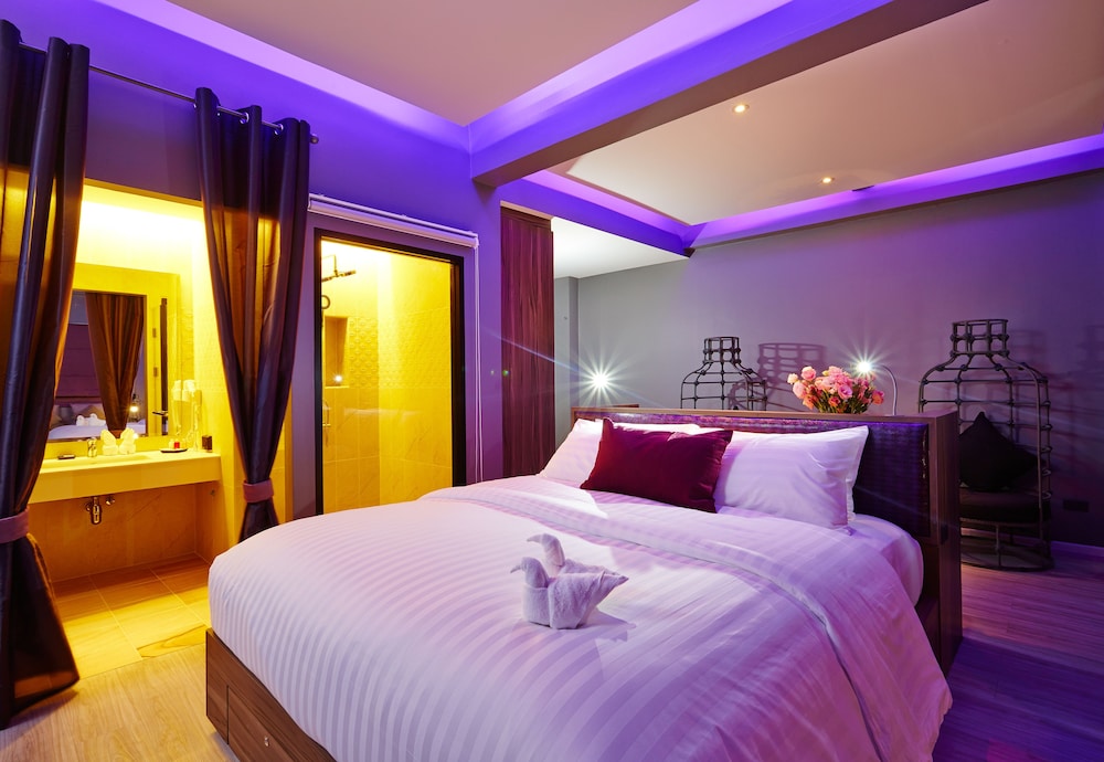 The Weekend Pattaya (ex Tweet Tweet Nest) 15/52