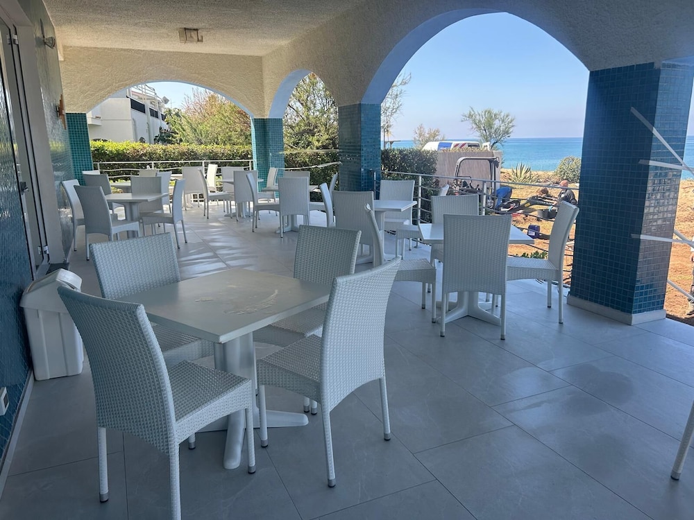 Hotel Poseidon 60/78