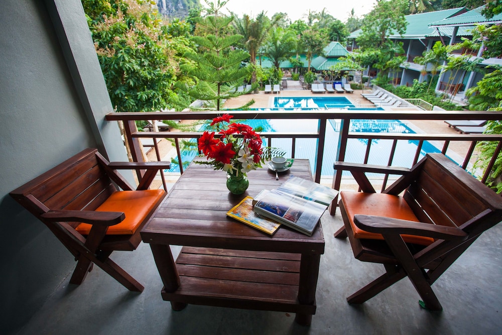 Dream Valley Resort Tonsai Beach 56/72