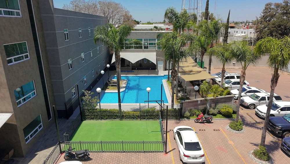 Hotel & Suites Aliana 45/50
