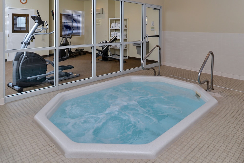 MainStay Suites Fargo - I-94 Medical Center photo3