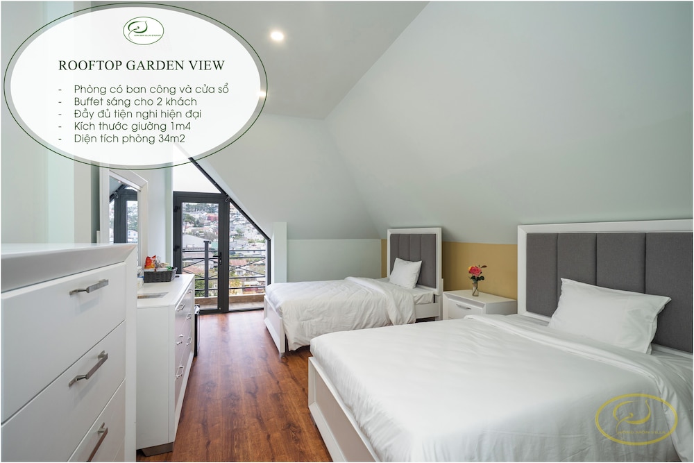 ROOF TOP, KING BED, GARDEN VIEW