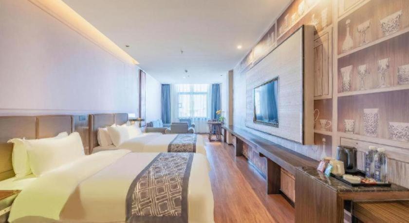 Gem Anqing Wangjiang County Central Mall Fengqi Road Hotel 36/58