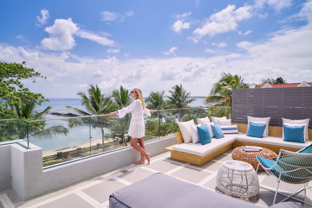 Les Estivales Beachfront Suites & Penthouses By Lo 28/48