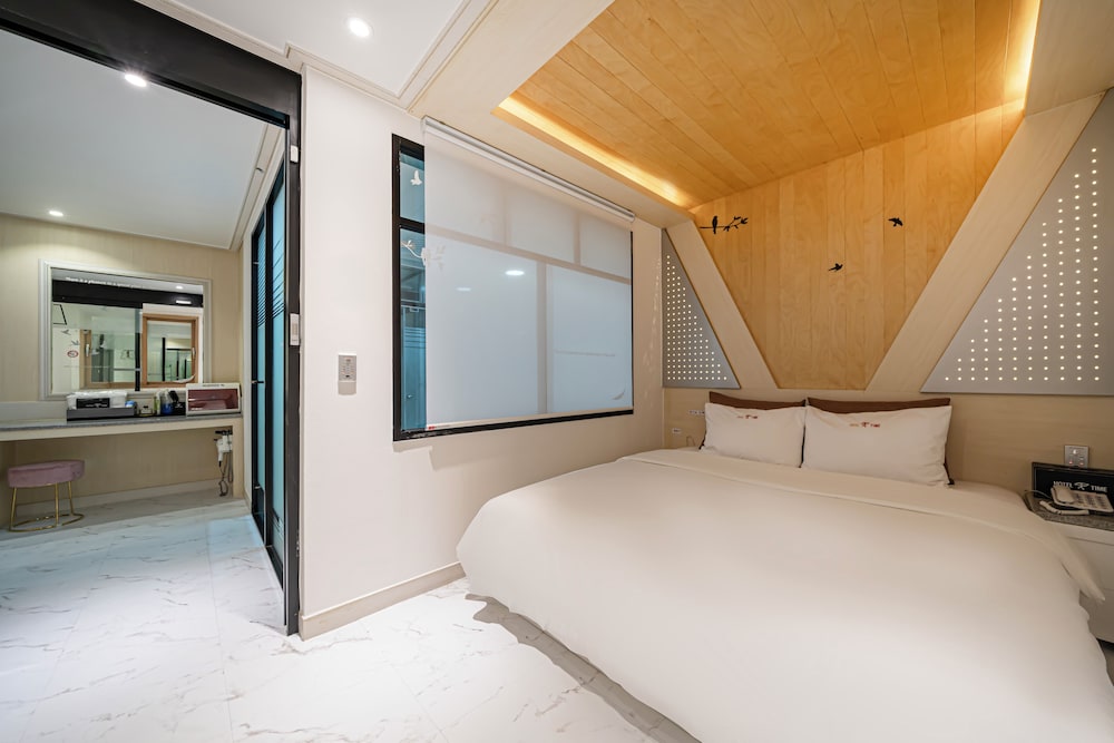 Time Hotel 23/74