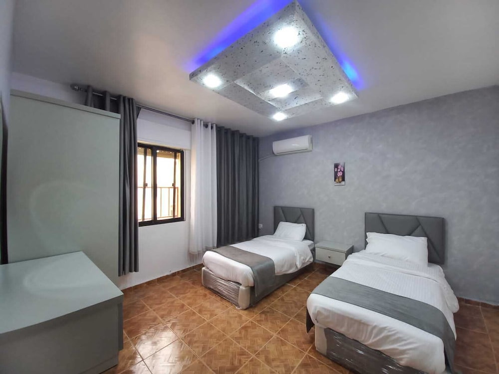 Al-Nujoom Hotel Suites 5/19