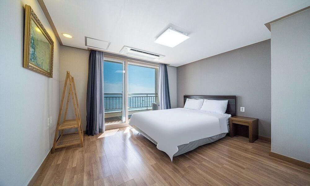 Mud Beach Hotel 34/57