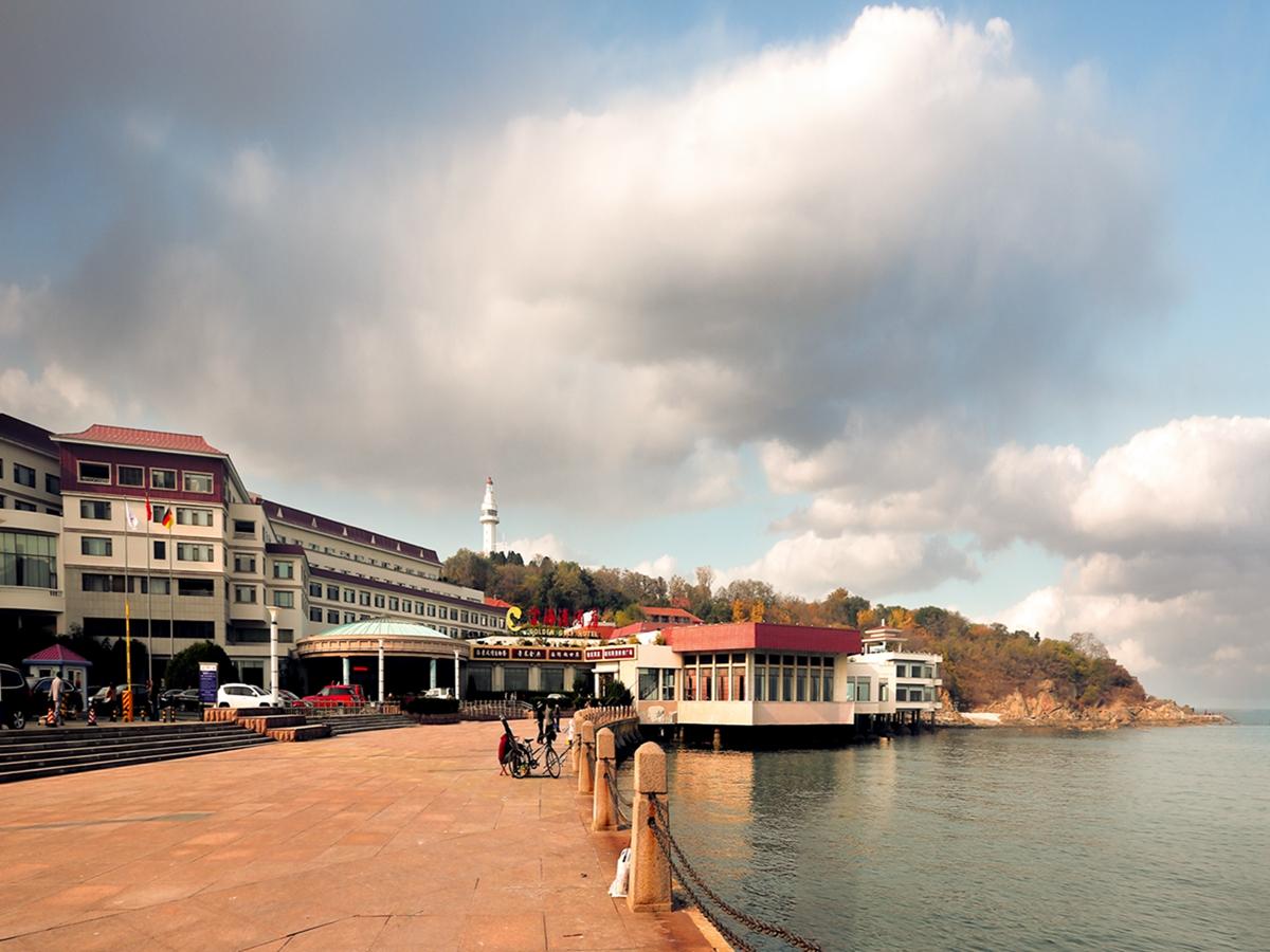 Yantai Golden Gulf Hotel 89/98