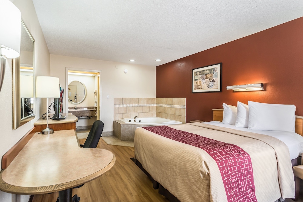 Red Roof Inn Bowling Green 32/51