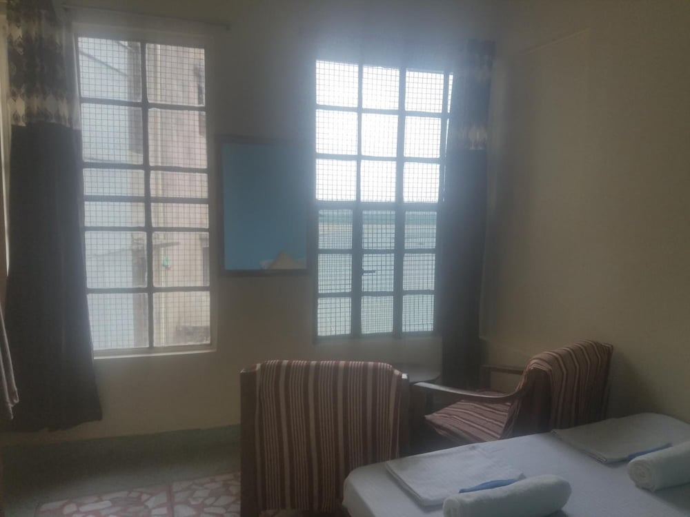 Baba Guest House 47/58