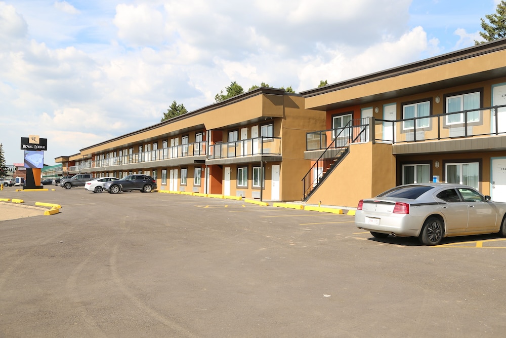 Royal Lodge Motel 44/50