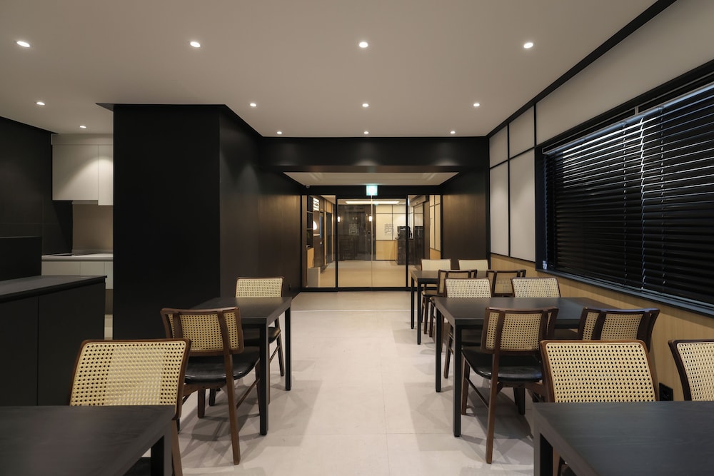 Ehotel Gumi 42/53