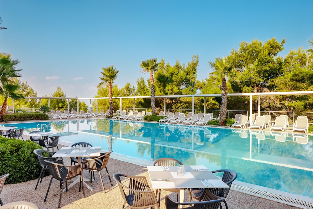 Gava Waterman Milna Resort 40/74