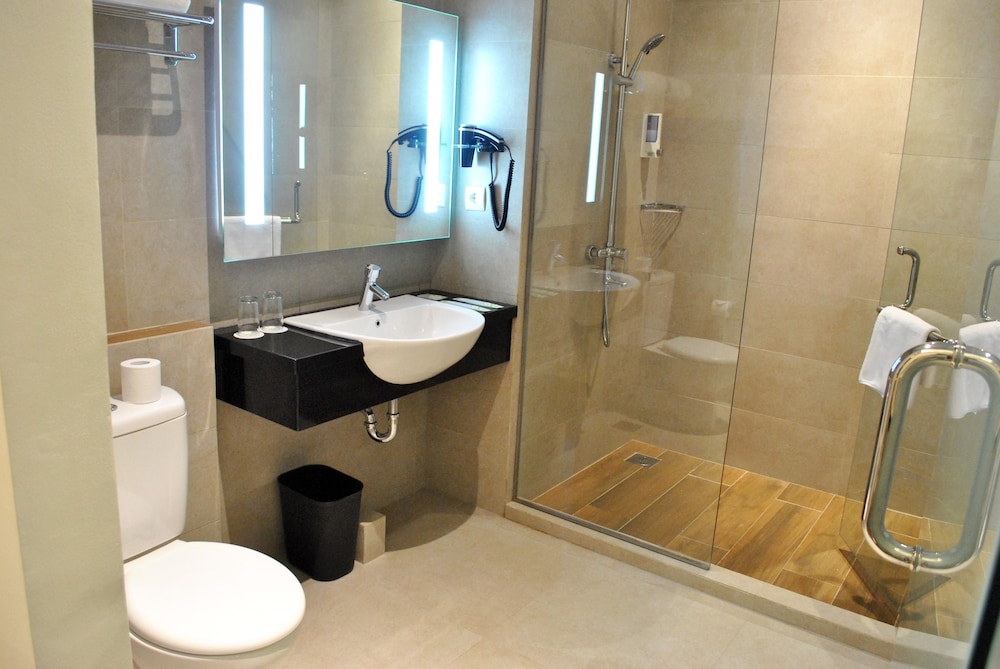 Zest Sukajadi Bandung by Swiss-Belhotel International 41/43