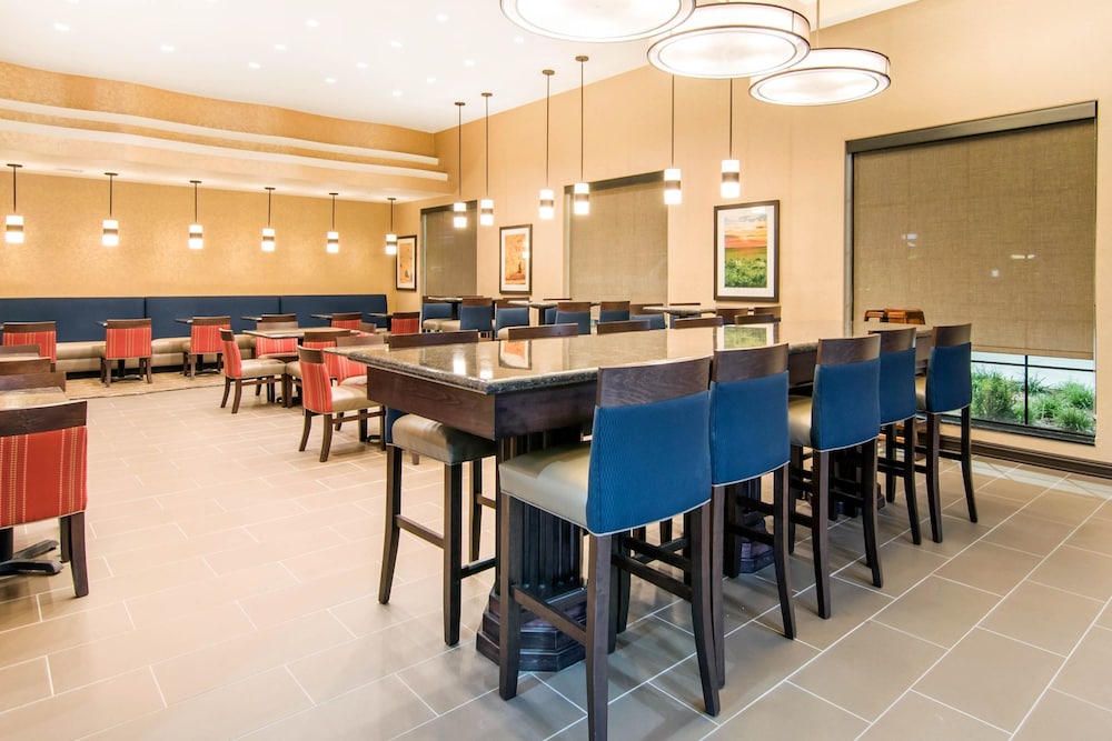 Comfort Inn and Suites Independence 31/40