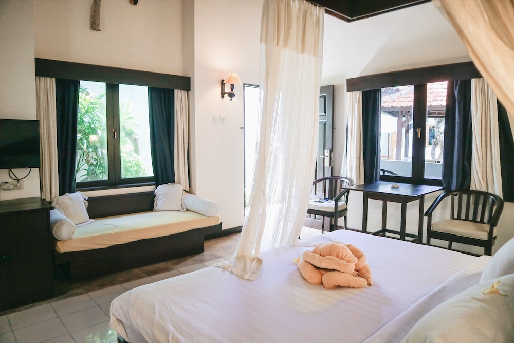 The Lagoon Bali Pool Hotel and Suites 10/50